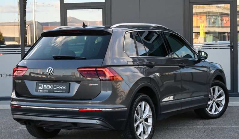 
								Volkswagen Tiguan 4 Motion Highline full									